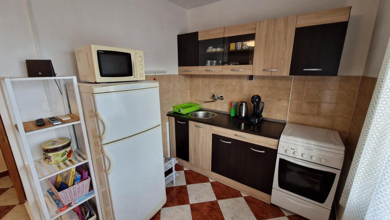 Apartments With A Parking Space Mavarstica, Ciovo - 12435 Trogir Exterior foto